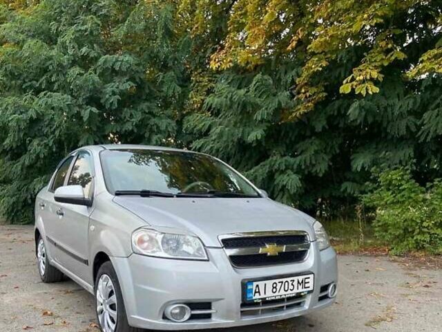 Серый Шевроле Авео, объемом двигателя 1.5 л и пробегом 280 тыс. км за 2700 $, фото 1 на Automoto.ua