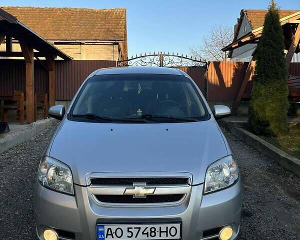 Сірий Шевроле Авео, об'ємом двигуна 0 л та пробігом 197 тис. км за 3800 $, фото 1 на Automoto.ua
