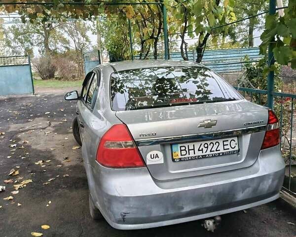 Серый Шевроле Авео, объемом двигателя 1.5 л и пробегом 79 тыс. км за 4000 $, фото 1 на Automoto.ua