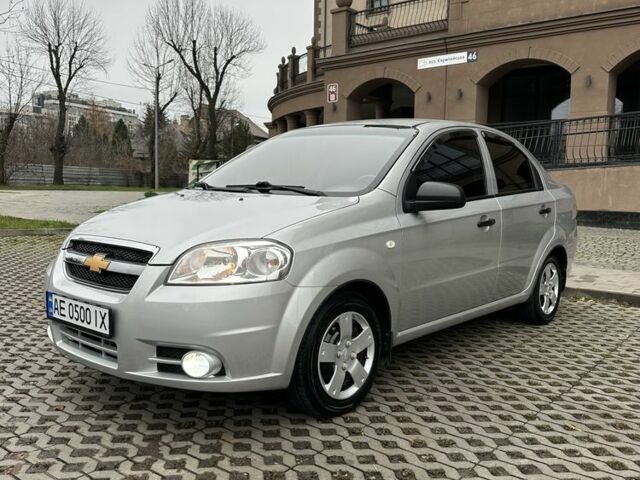 Серый Шевроле Авео, объемом двигателя 1.5 л и пробегом 120 тыс. км за 5999 $, фото 1 на Automoto.ua