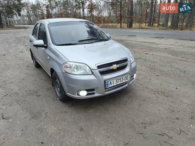 Серый Шевроле Авео, объемом двигателя 1.5 л и пробегом 33 тыс. км за 4000 $, фото 1 на Automoto.ua