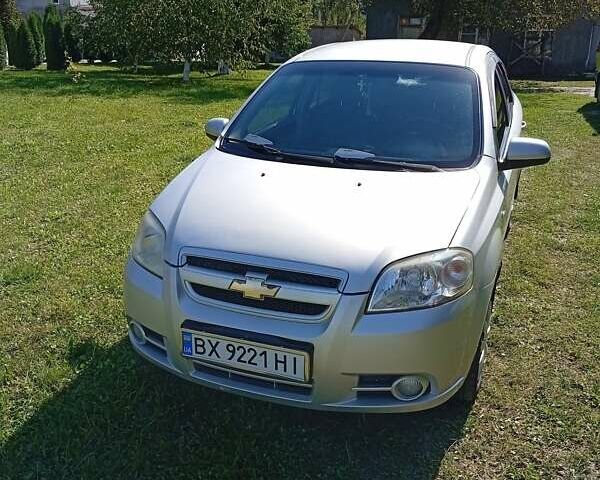 Серый Шевроле Авео, объемом двигателя 1.6 л и пробегом 223 тыс. км за 4300 $, фото 1 на Automoto.ua