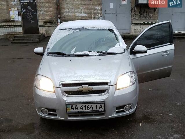 Серый Шевроле Авео, объемом двигателя 1.6 л и пробегом 183 тыс. км за 4100 $, фото 1 на Automoto.ua