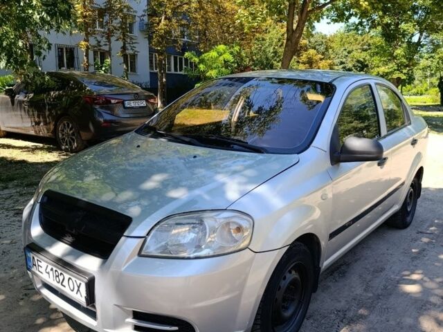 Сірий Шевроле Авео, об'ємом двигуна 1.5 л та пробігом 309 тис. км за 2711 $, фото 1 на Automoto.ua
