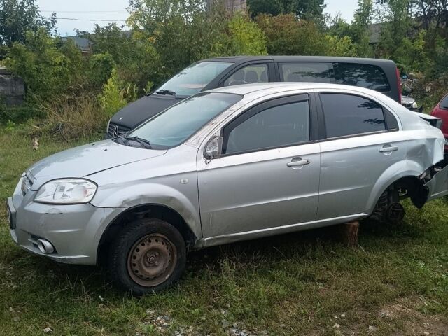 Серый Шевроле Авео, объемом двигателя 1.6 л и пробегом 177 тыс. км за 1900 $, фото 1 на Automoto.ua