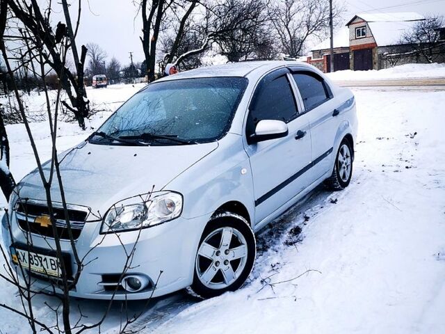 Серый Шевроле Авео, объемом двигателя 1.5 л и пробегом 110 тыс. км за 4400 $, фото 1 на Automoto.ua