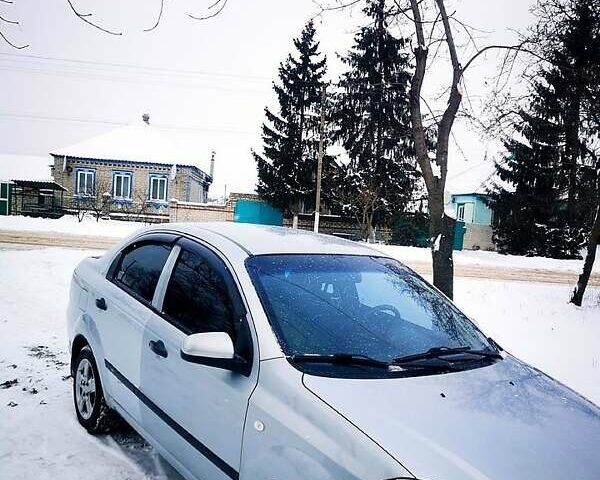 Серый Шевроле Авео, объемом двигателя 1.5 л и пробегом 110 тыс. км за 4400 $, фото 1 на Automoto.ua