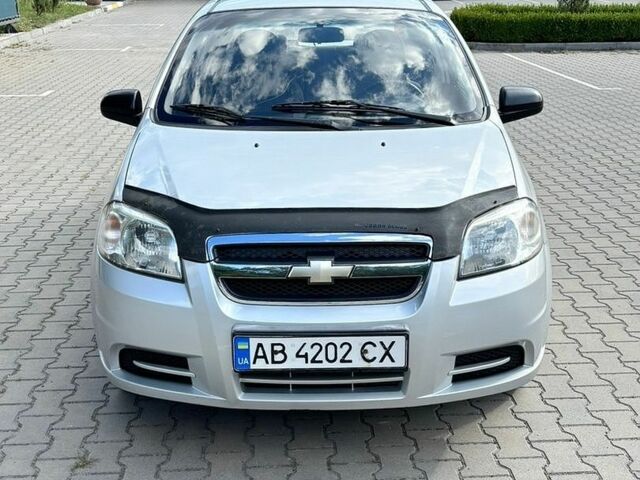 Серый Шевроле Авео, объемом двигателя 1.5 л и пробегом 247 тыс. км за 3700 $, фото 1 на Automoto.ua