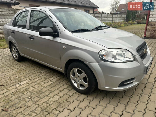 Серый Шевроле Авео, объемом двигателя 1.4 л и пробегом 170 тыс. км за 2930 $, фото 1 на Automoto.ua