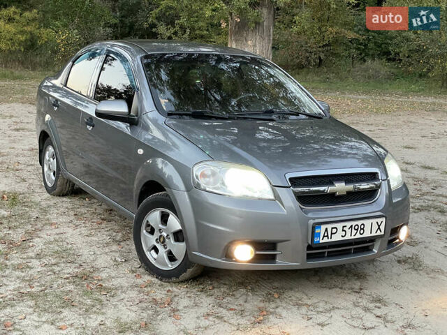 Серый Шевроле Авео, объемом двигателя 1.5 л и пробегом 96 тыс. км за 5300 $, фото 1 на Automoto.ua