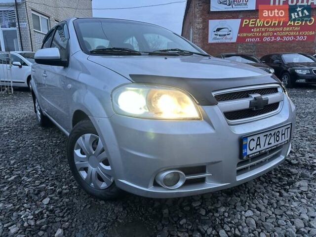 Серый Шевроле Авео, объемом двигателя 1.6 л и пробегом 308 тыс. км за 3700 $, фото 1 на Automoto.ua