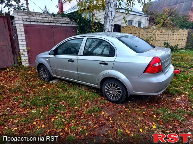 Серый Шевроле Авео, объемом двигателя 1.5 л и пробегом 400 тыс. км за 1300 $, фото 1 на Automoto.ua