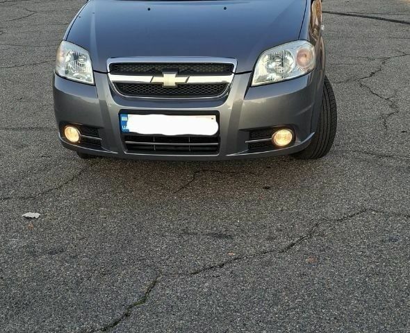 Серый Шевроле Авео, объемом двигателя 1.4 л и пробегом 183 тыс. км за 5000 $, фото 1 на Automoto.ua