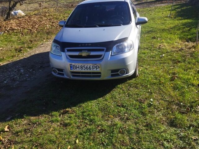 Серый Шевроле Авео, объемом двигателя 1.6 л и пробегом 230 тыс. км за 3400 $, фото 1 на Automoto.ua