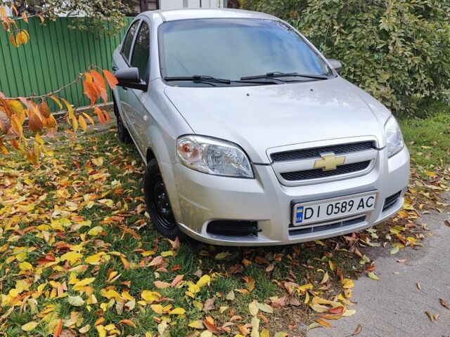 Сірий Шевроле Авео, об'ємом двигуна 1.5 л та пробігом 189 тис. км за 3400 $, фото 1 на Automoto.ua