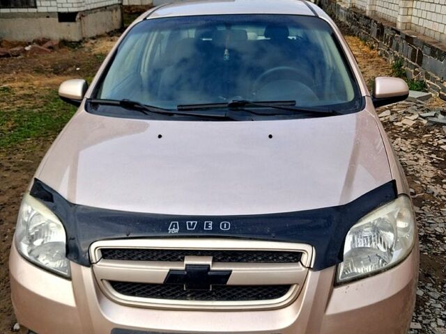 Серый Шевроле Авео, объемом двигателя 1.6 л и пробегом 226 тыс. км за 3900 $, фото 1 на Automoto.ua