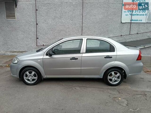Серый Шевроле Авео, объемом двигателя 1.4 л и пробегом 174 тыс. км за 3300 $, фото 1 на Automoto.ua