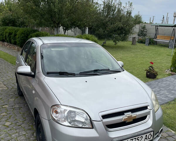 Сірий Шевроле Авео, об'ємом двигуна 1.6 л та пробігом 141 тис. км за 4900 $, фото 1 на Automoto.ua