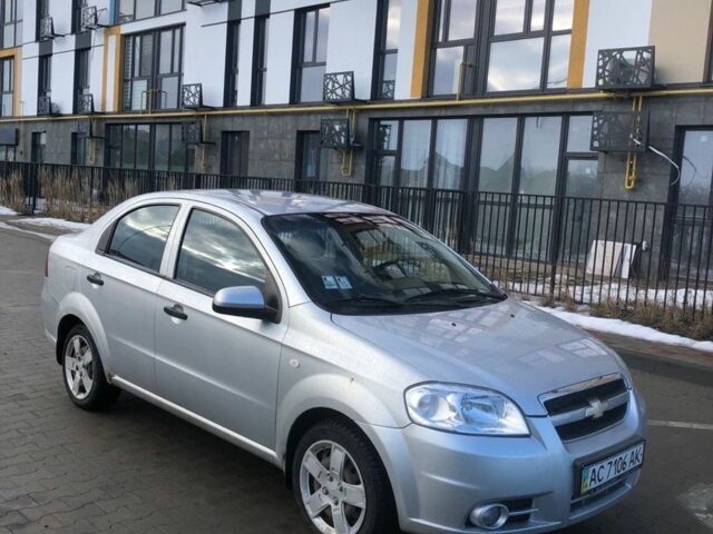 Сірий Шевроле Авео, об'ємом двигуна 1.5 л та пробігом 195 тис. км за 3700 $, фото 1 на Automoto.ua