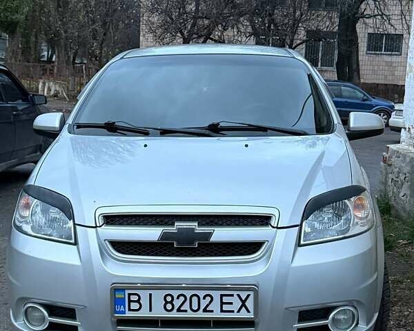 Сірий Шевроле Авео, об'ємом двигуна 1.6 л та пробігом 158 тис. км за 4300 $, фото 1 на Automoto.ua