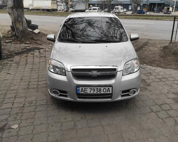 Серый Шевроле Авео, объемом двигателя 1.5 л и пробегом 390 тыс. км за 4100 $, фото 1 на Automoto.ua