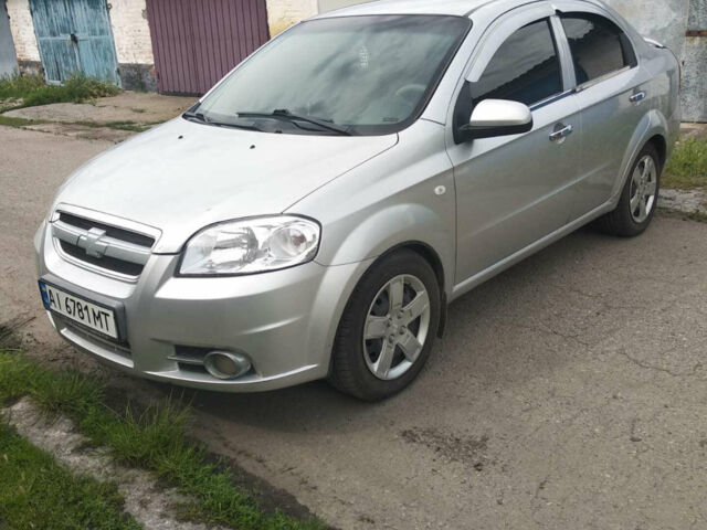 Серый Шевроле Авео, объемом двигателя 1.6 л и пробегом 212 тыс. км за 4500 $, фото 1 на Automoto.ua