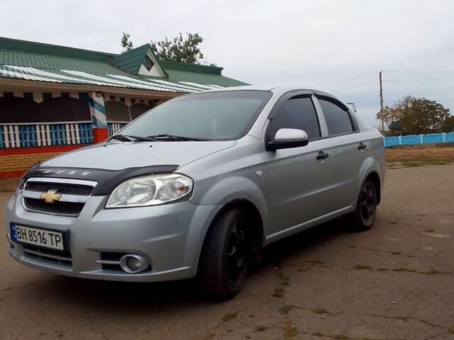 Серый Шевроле Авео, объемом двигателя 1.5 л и пробегом 370 тыс. км за 3600 $, фото 1 на Automoto.ua