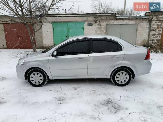 Сірий Шевроле Авео, об'ємом двигуна 1.6 л та пробігом 112 тис. км за 3900 $, фото 1 на Automoto.ua