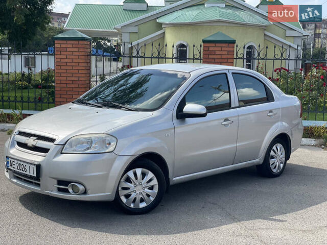 Сірий Шевроле Авео, об'ємом двигуна 1.6 л та пробігом 207 тис. км за 3450 $, фото 1 на Automoto.ua