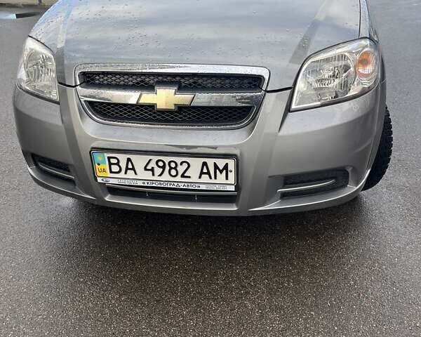 Серый Шевроле Авео, объемом двигателя 1.5 л и пробегом 176 тыс. км за 5000 $, фото 1 на Automoto.ua