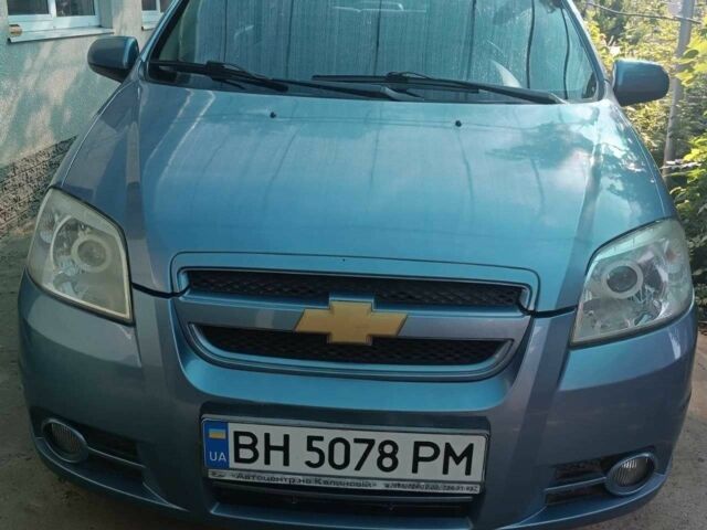 Серый Шевроле Авео, объемом двигателя 1.6 л и пробегом 170 тыс. км за 4000 $, фото 1 на Automoto.ua