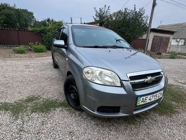 Серый Шевроле Авео, объемом двигателя 1.5 л и пробегом 290 тыс. км за 3300 $, фото 1 на Automoto.ua