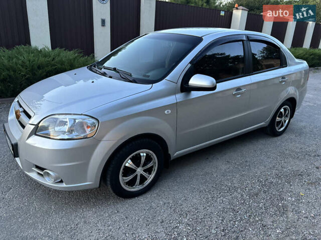 Серый Шевроле Авео, объемом двигателя 1.6 л и пробегом 122 тыс. км за 4999 $, фото 1 на Automoto.ua