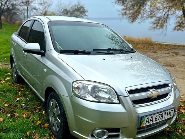 Сірий Шевроле Авео, об'ємом двигуна 1.6 л та пробігом 171 тис. км за 3500 $, фото 1 на Automoto.ua