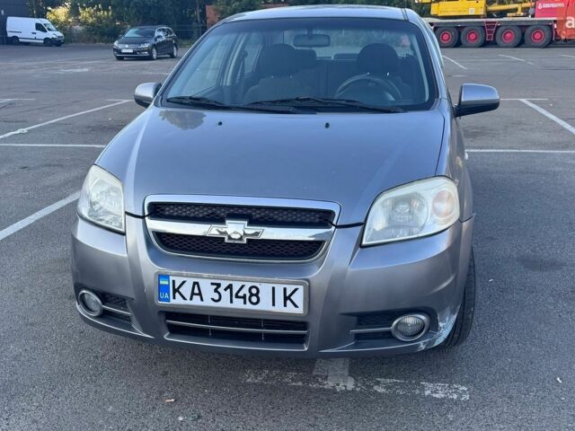 Сірий Шевроле Авео, об'ємом двигуна 1.5 л та пробігом 215 тис. км за 3500 $, фото 1 на Automoto.ua