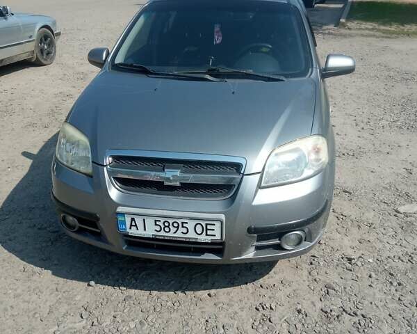 Серый Шевроле Авео, объемом двигателя 1.5 л и пробегом 210 тыс. км за 4000 $, фото 1 на Automoto.ua