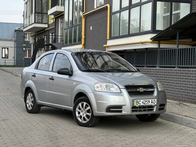 Сірий Шевроле Авео, об'ємом двигуна 1.5 л та пробігом 190 тис. км за 3300 $, фото 1 на Automoto.ua