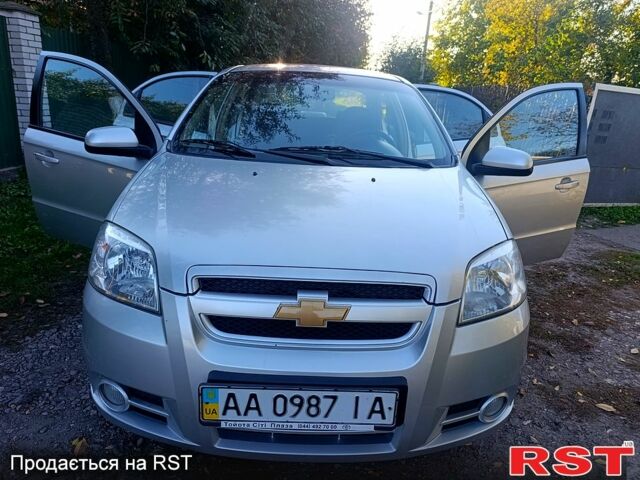 Сірий Шевроле Авео, об'ємом двигуна 1.6 л та пробігом 194 тис. км за 3800 $, фото 1 на Automoto.ua
