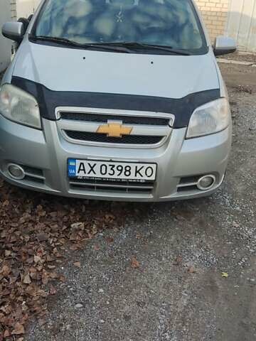 Сірий Шевроле Авео, об'ємом двигуна 1.6 л та пробігом 198 тис. км за 3500 $, фото 1 на Automoto.ua