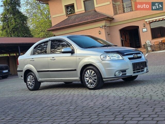 Сірий Шевроле Авео, об'ємом двигуна 1.6 л та пробігом 143 тис. км за 3650 $, фото 1 на Automoto.ua