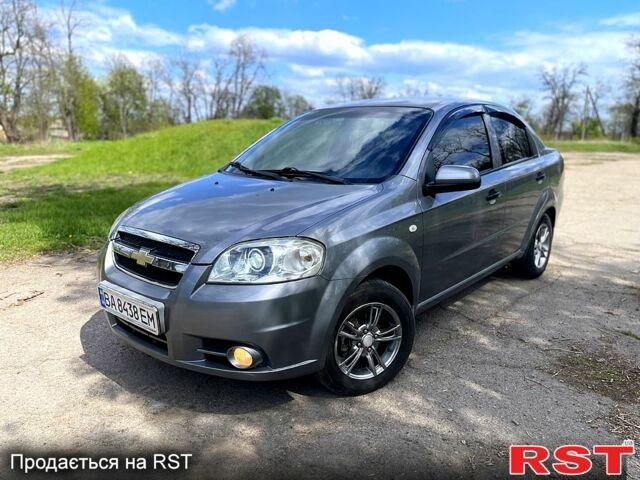 Серый Шевроле Авео, объемом двигателя 1.5 л и пробегом 181 тыс. км за 5500 $, фото 1 на Automoto.ua