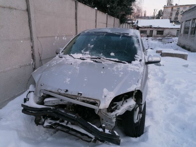 Серый Шевроле Авео, объемом двигателя 1.6 л и пробегом 200 тыс. км за 1382 $, фото 1 на Automoto.ua