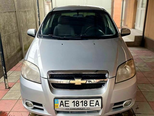 Серый Шевроле Авео, объемом двигателя 1.5 л и пробегом 161 тыс. км за 4300 $, фото 1 на Automoto.ua