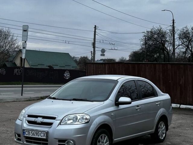 Серый Шевроле Авео, объемом двигателя 1.6 л и пробегом 213 тыс. км за 3700 $, фото 1 на Automoto.ua