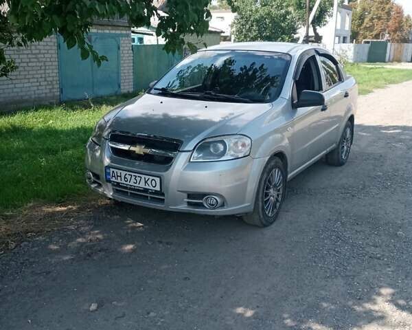 Серый Шевроле Авео, объемом двигателя 1.5 л и пробегом 300 тыс. км за 4300 $, фото 1 на Automoto.ua
