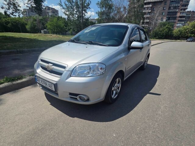 Серый Шевроле Авео, объемом двигателя 1.6 л и пробегом 138 тыс. км за 4250 $, фото 1 на Automoto.ua