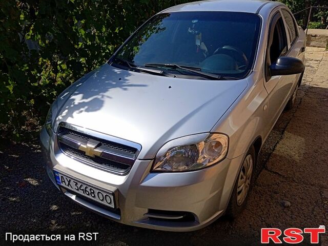 Серый Шевроле Авео, объемом двигателя 1.5 л и пробегом 210 тыс. км за 3100 $, фото 1 на Automoto.ua