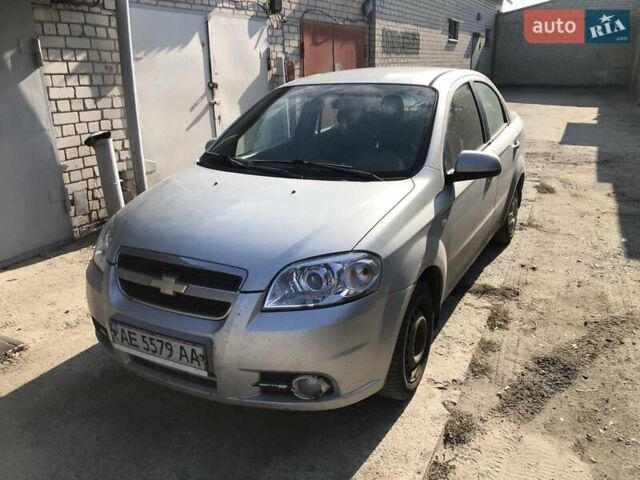 Серый Шевроле Авео, объемом двигателя 1.6 л и пробегом 355 тыс. км за 2900 $, фото 1 на Automoto.ua