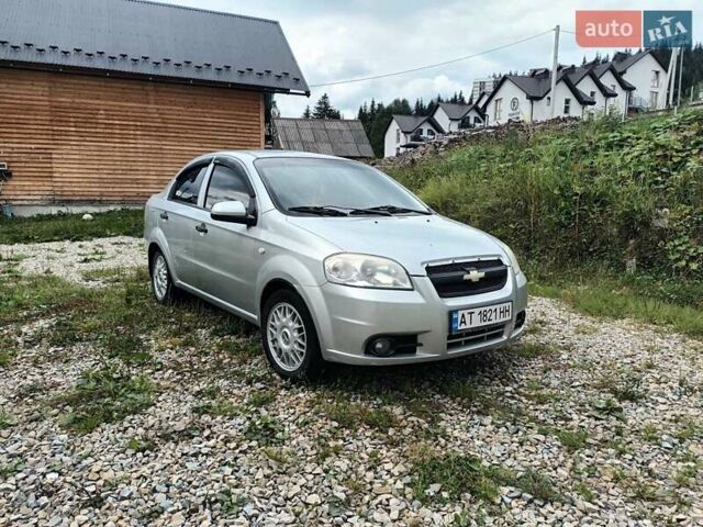 Сірий Шевроле Авео, об'ємом двигуна 1.5 л та пробігом 161 тис. км за 4000 $, фото 1 на Automoto.ua