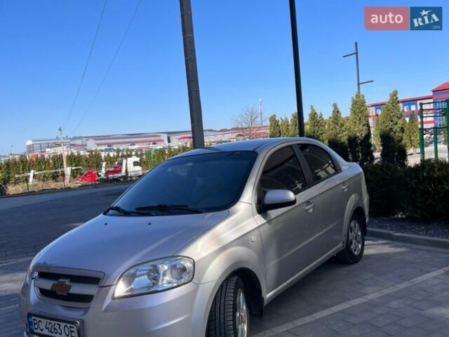 Серый Шевроле Авео, объемом двигателя 1.6 л и пробегом 192 тыс. км за 3300 $, фото 1 на Automoto.ua